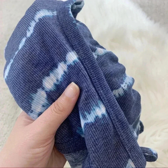 Old Navy Tie Dye Cinched Side Tank - Picture 8 of 11